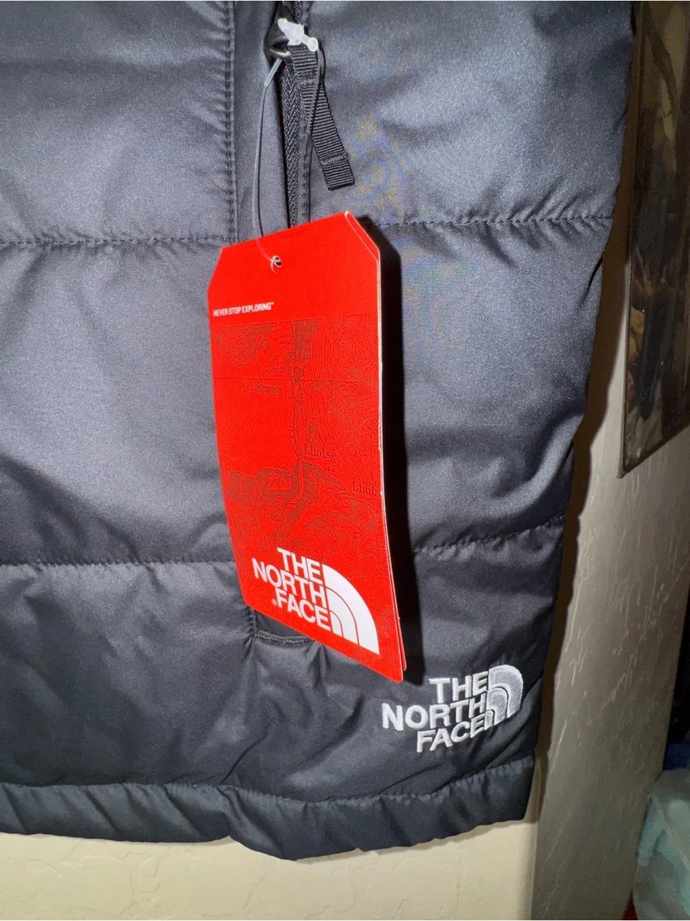 The North Face Tito’s Handmade Vodka Men’s XL Black Insulated Puffer Vest NWT